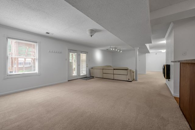 1104 Seville Court, Lexington, KY 40515