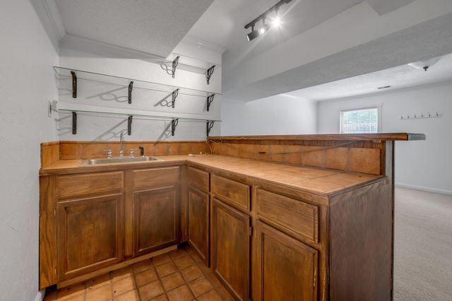 1104 Seville Court, Lexington, KY 40515