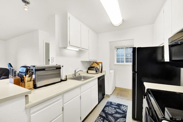 127 Lighthouse Dr, Vallejo, CA 94590