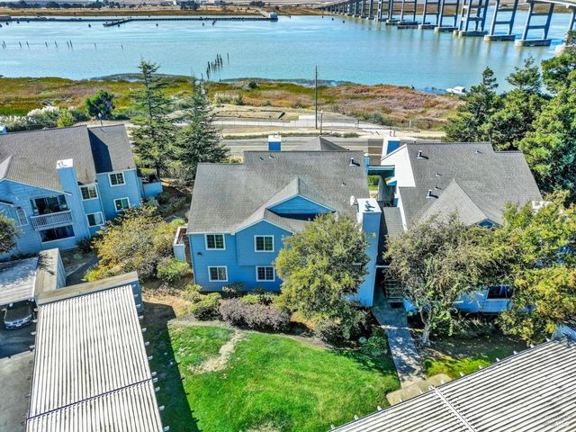 127 Lighthouse Dr, Vallejo, CA 94590