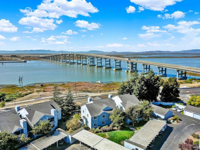 127 Lighthouse Dr, Vallejo, CA 94590