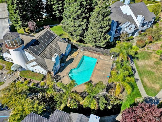 127 Lighthouse Dr, Vallejo, CA 94590