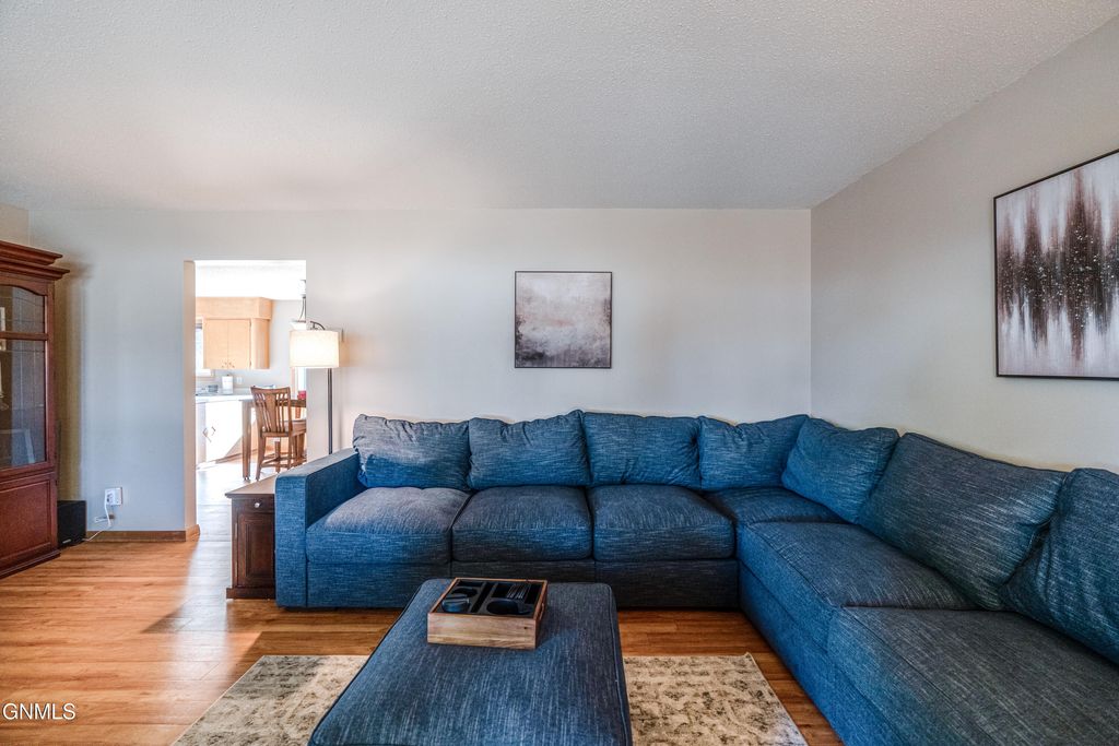 1321 17th Street, Bismarck, ND 58501 photo 4