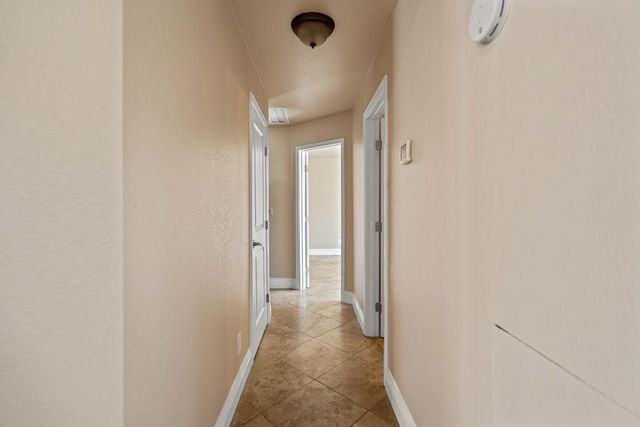 1916 Central Park Way, Modesto, CA 95351