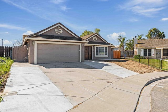 1916 Central Park Way, Modesto, CA 95351