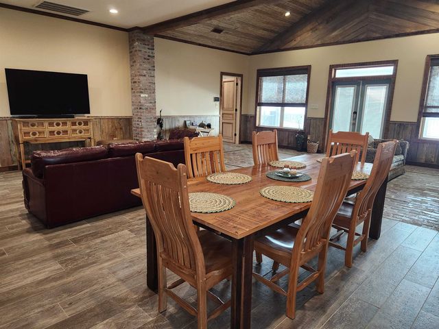 14 Sandy Point Dr, Grand Isle, LA 70358