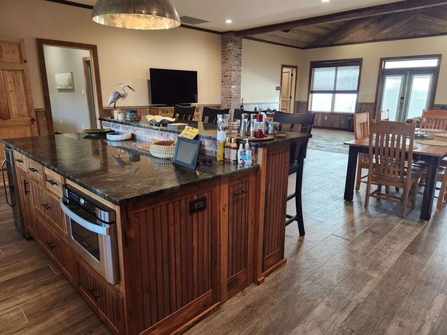 14 Sandy Point Dr, Grand Isle, LA 70358