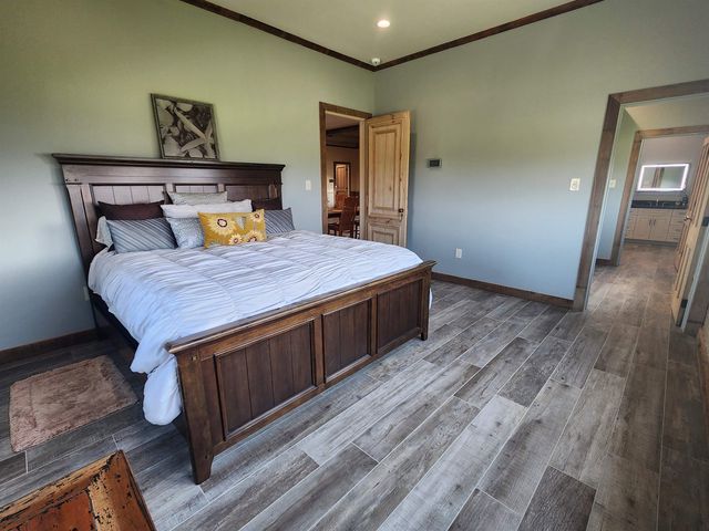 14 Sandy Point Dr, Grand Isle, LA 70358