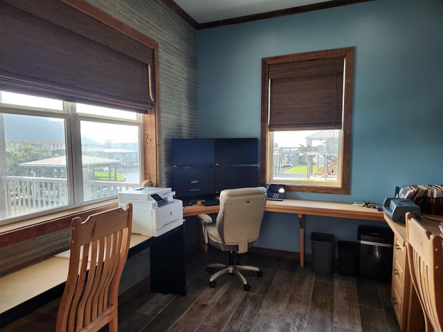 14 Sandy Point Dr, Grand Isle, LA 70358