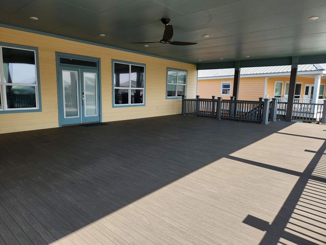 14 Sandy Point Dr, Grand Isle, LA 70358