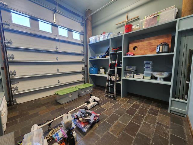 14 Sandy Point Dr, Grand Isle, LA 70358