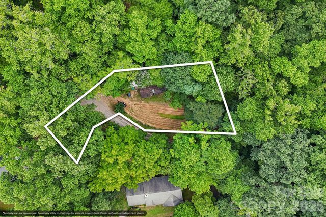 25 Viola Lane, Swannanoa, NC 28778