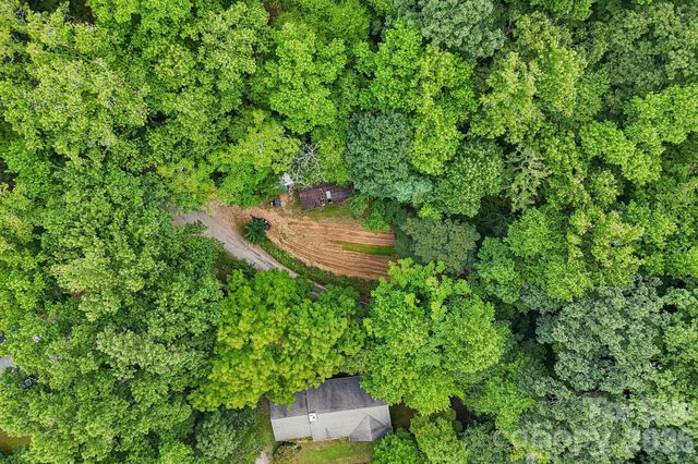 25 Viola Lane, Swannanoa, NC 28778