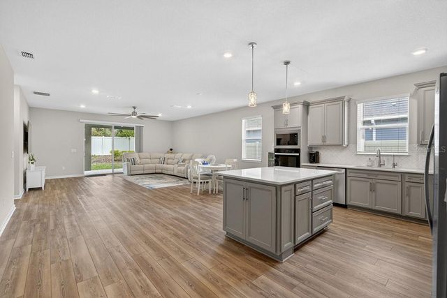 2004 CANOPY TERRACE BOULEVARD, Deland, FL 32724