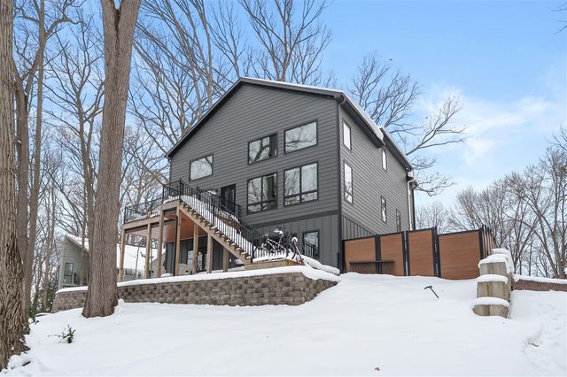 130 Singer Lake Trail, Baroda, MI 49101