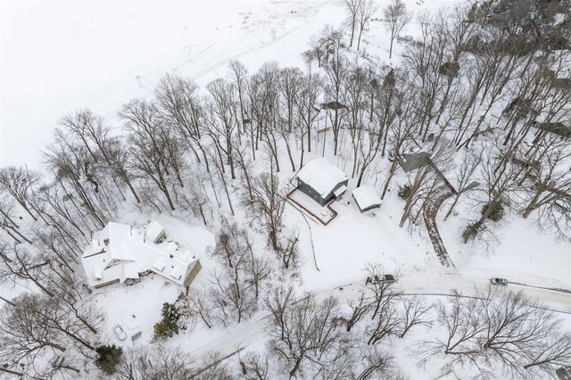 130 Singer Lake Trail, Baroda, MI 49101