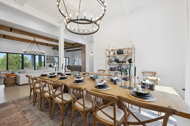 100 Stirling Lane, Versailles, KY 40383