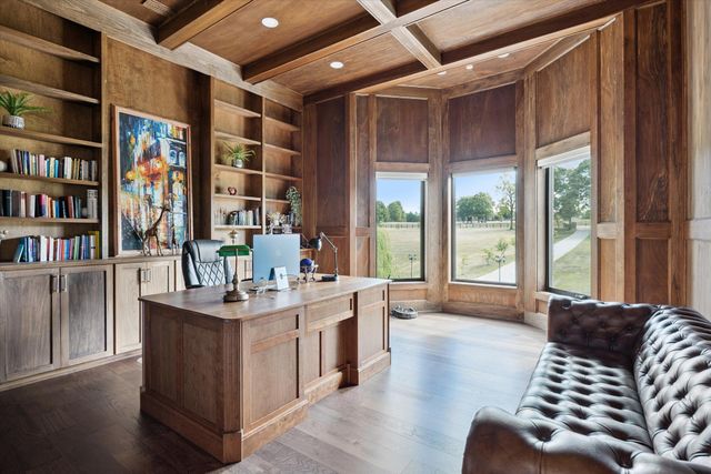 100 Stirling Lane, Versailles, KY 40383