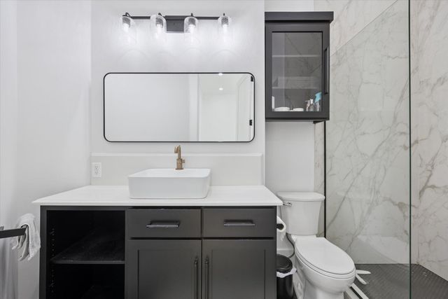 100 Stirling Lane, Versailles, KY 40383