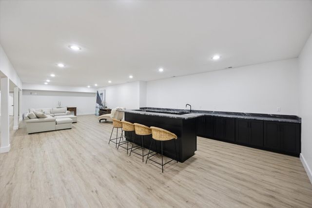 100 Stirling Lane, Versailles, KY 40383