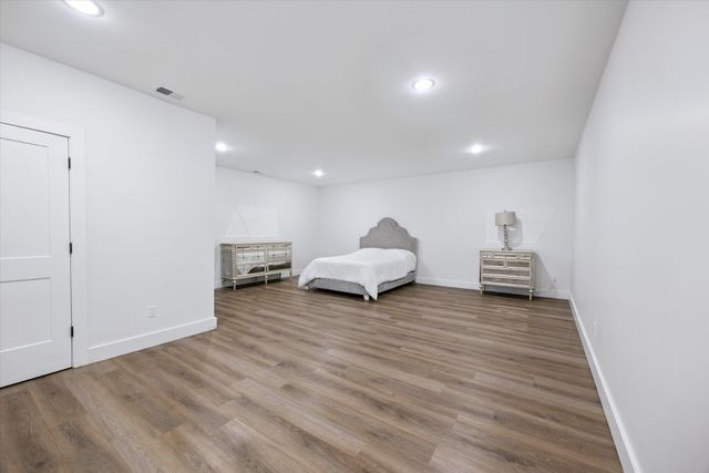 100 Stirling Lane, Versailles, KY 40383