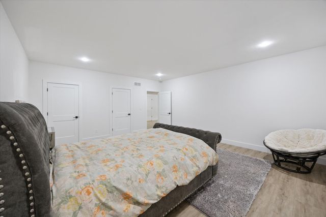 100 Stirling Lane, Versailles, KY 40383