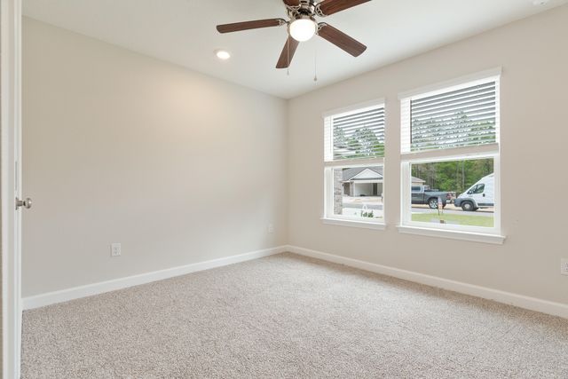 6008 Oak Hollow Way, Crestview, FL 32539