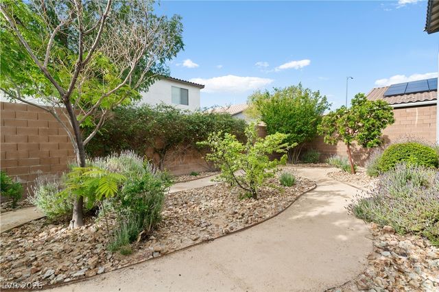 10009 Artistic Walk Avenue, Las Vegas, NV 89149