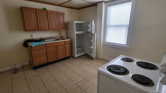 112 Smith Street, Poughkeepsie, NY 12601