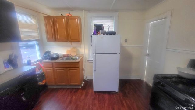 112 Smith Street, Poughkeepsie, NY 12601
