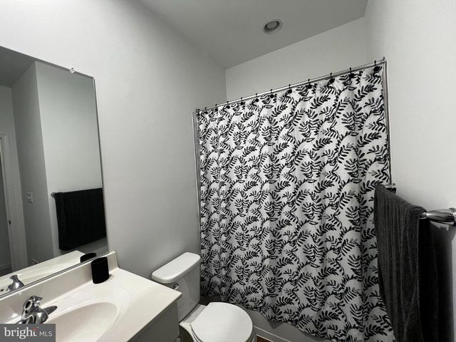 623 HEMSWORTH LN, Winchester, VA 22601