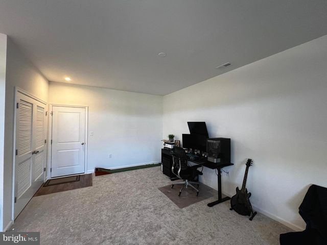 623 HEMSWORTH LN, Winchester, VA 22601