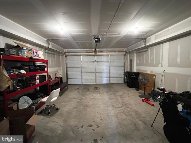 623 HEMSWORTH LN, Winchester, VA 22601