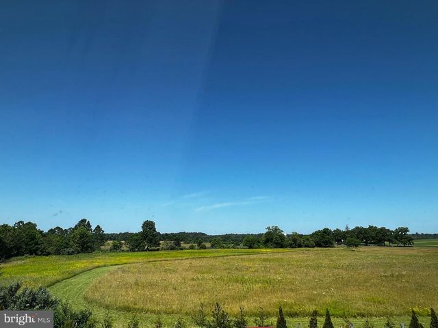 623 HEMSWORTH LN, Winchester, VA 22601