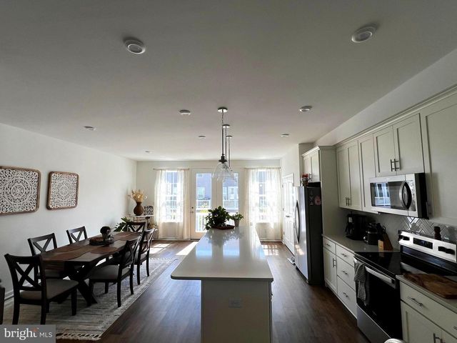 623 HEMSWORTH LN, Winchester, VA 22601