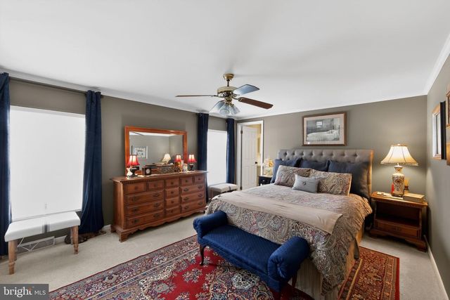 11 OAKPLACE CT W, Harleysville, PA 19438