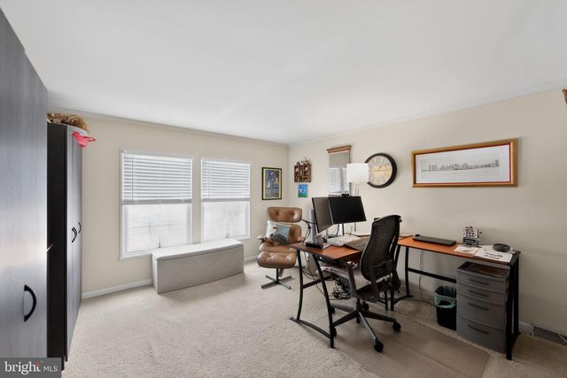 11 OAKPLACE CT W, Harleysville, PA 19438