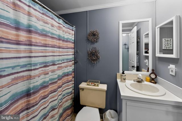 11 OAKPLACE CT W, Harleysville, PA 19438