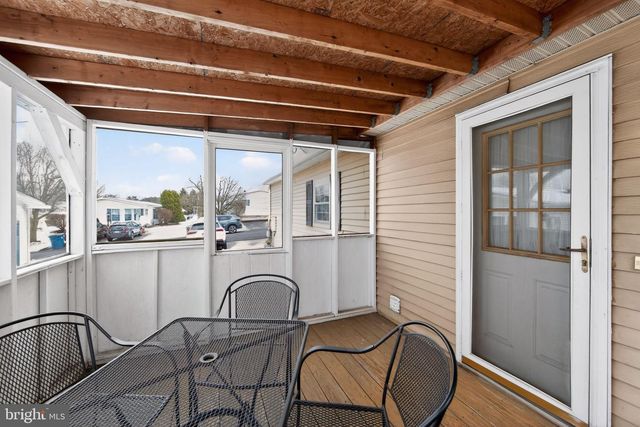 11 OAKPLACE CT W, Harleysville, PA 19438