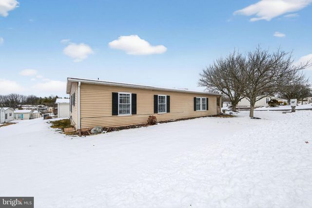 11 OAKPLACE CT W, Harleysville, PA 19438