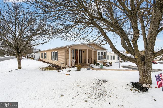 11 OAKPLACE CT W, Harleysville, PA 19438