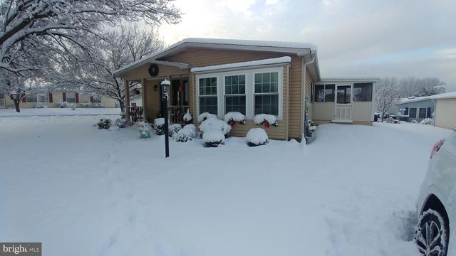 11 OAKPLACE CT W, Harleysville, PA 19438