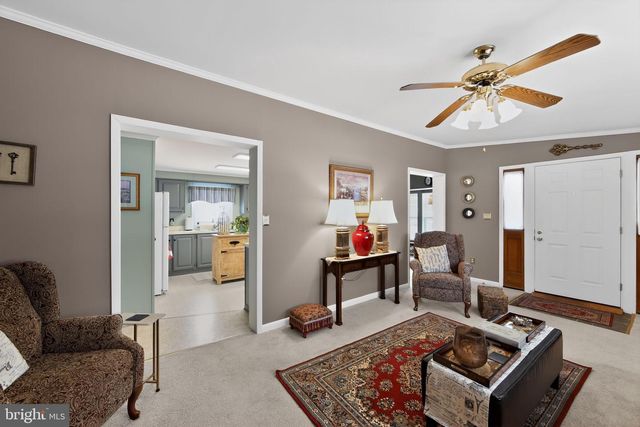 11 OAKPLACE CT W, Harleysville, PA 19438