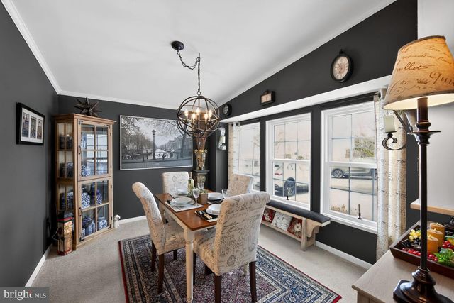 11 OAKPLACE CT W, Harleysville, PA 19438