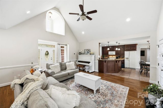 220 Landry Drive, Kings Mountain, NC 28086