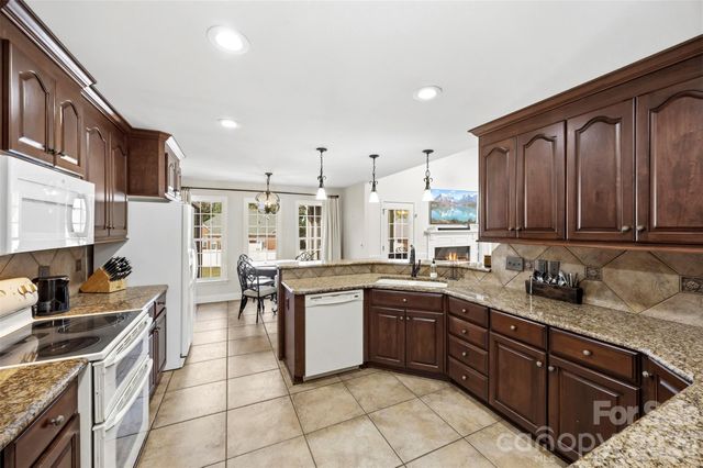 220 Landry Drive, Kings Mountain, NC 28086