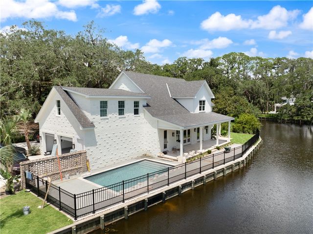 2404 Frederica Road, St Simons Island, GA 31522
