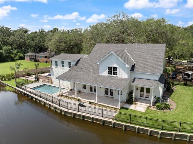 2404 Frederica Road, St Simons Island, GA 31522