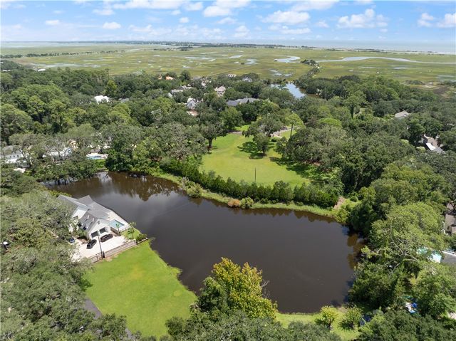 2404 Frederica Road, St Simons Island, GA 31522