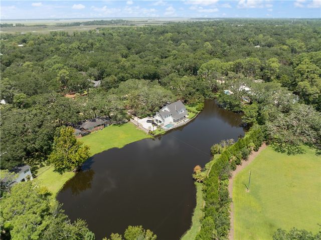 2404 Frederica Road, St Simons Island, GA 31522